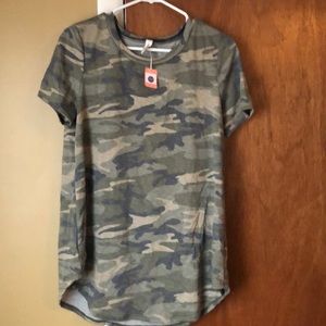 Camo top